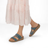 Carrie – Fresh Elegance in Stylish Blue